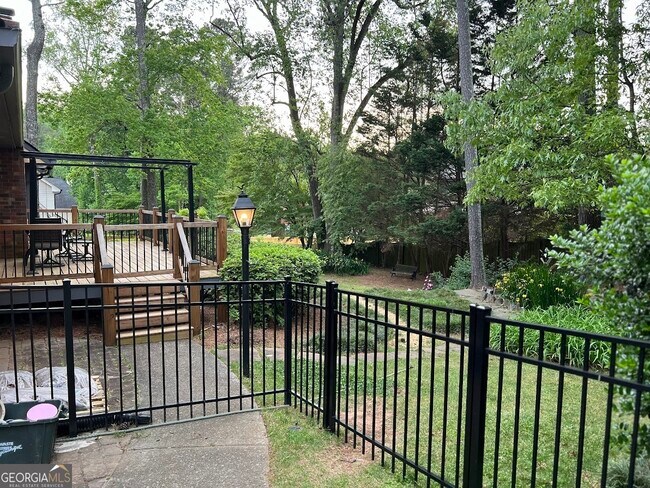 Building Photo - 5741 Wolf Laurel Dr SW