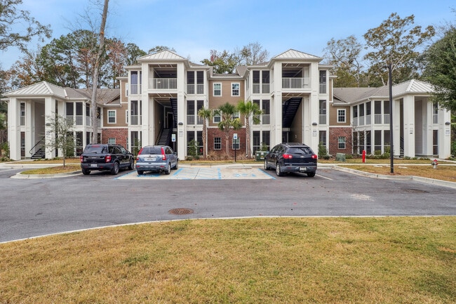 Building Photo - Broad River Village