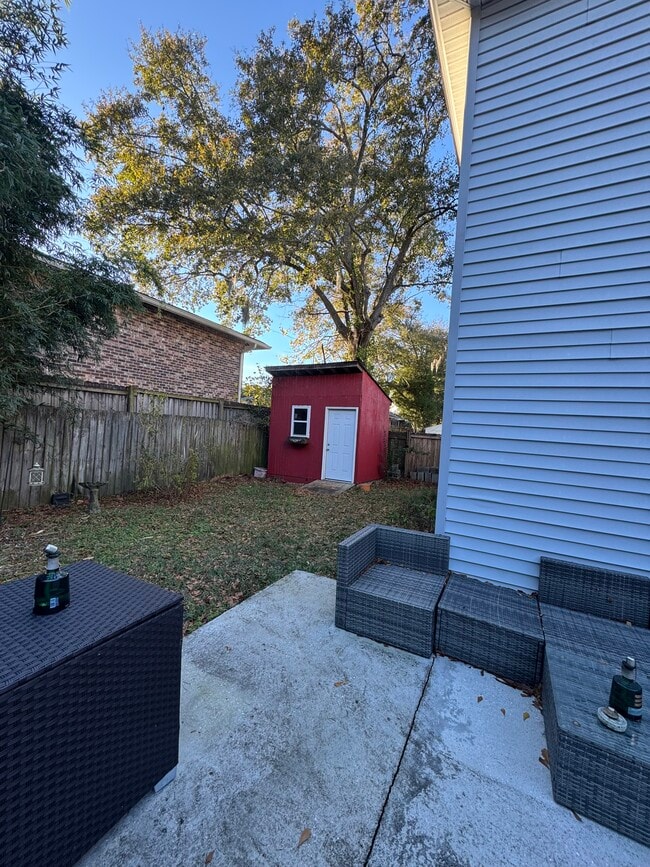 Building Photo - 1711 Orange Grove Shores Dr