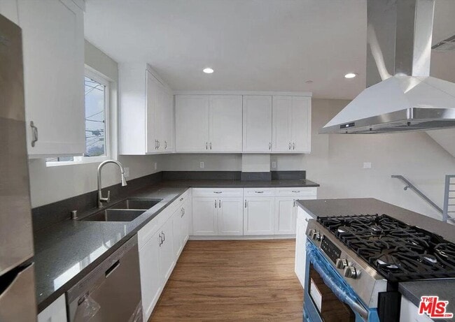 Building Photo - 2303 Hauser Blvd