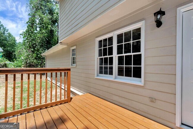 Building Photo - 3860 Maple Wood Trail