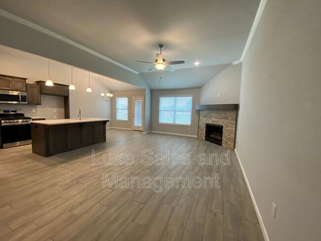 Building Photo - 8513 NW 77th Pl