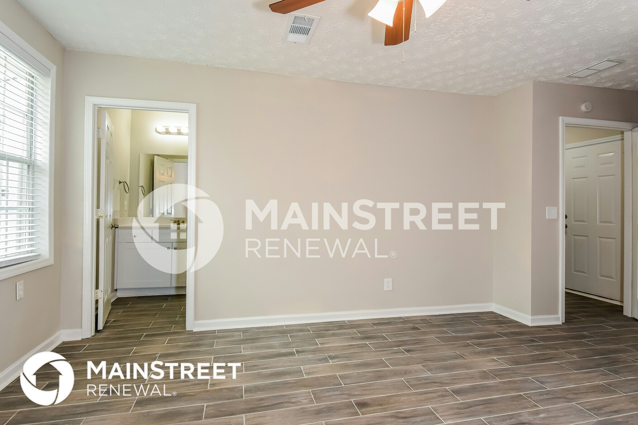 Building Photo - 3715 Meadowview Dr