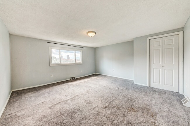 Building Photo - 59 Barry St