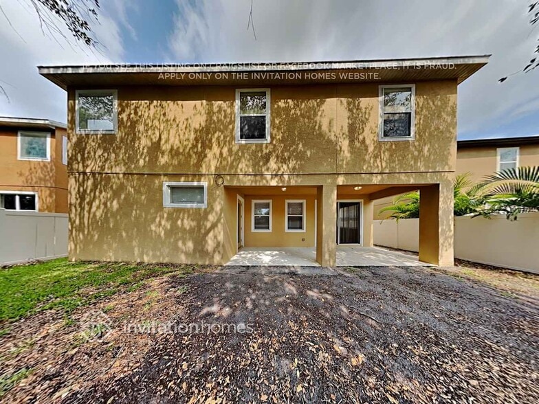 Building Photo - 8735 McCormack McRae Way