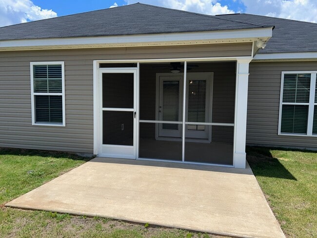 Building Photo - 7161 Paisley Cir