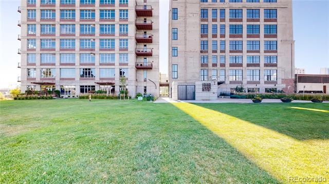 Building Photo - 2000 Little Raven St