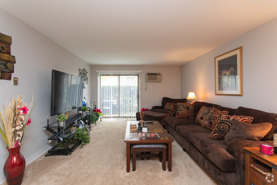 Fairway Green Apartments 640 S York Rd Bensenville IL 60106