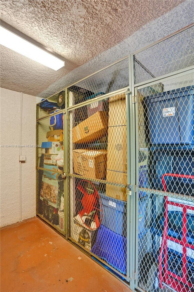 Building Photo - 370 NW 76th Ave