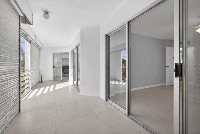 Building Photo - 3590 Via Poinciana