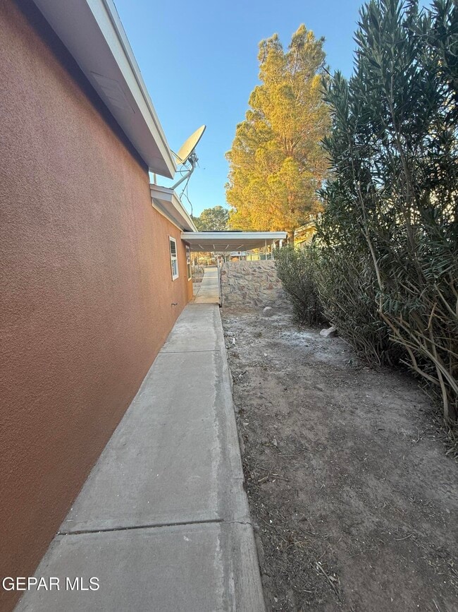 Building Photo - 218 Easter Way