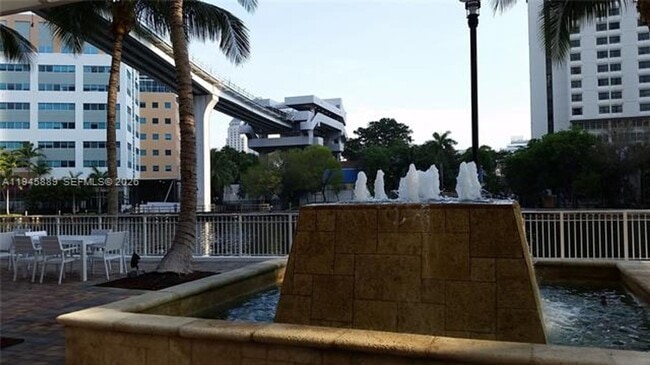 Building Photo - 31 SE 5th St