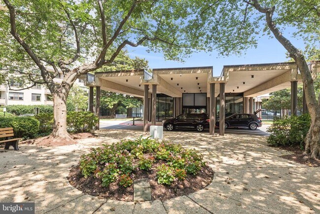 Building Photo - 5225 Pooks Hill Rd