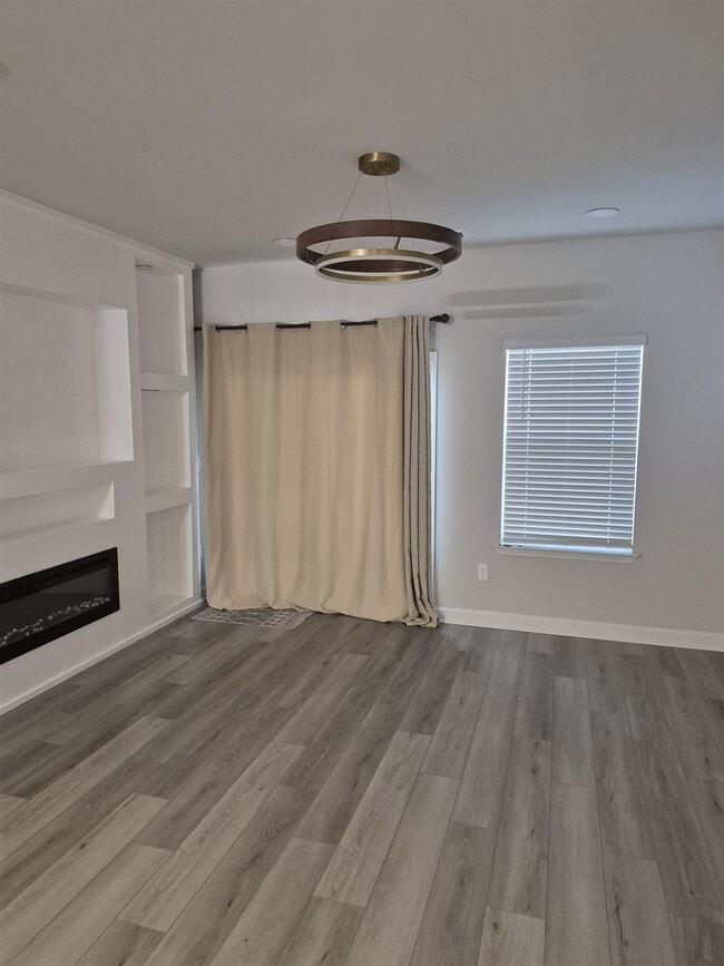 Building Photo - 4320 Falls Oaks St