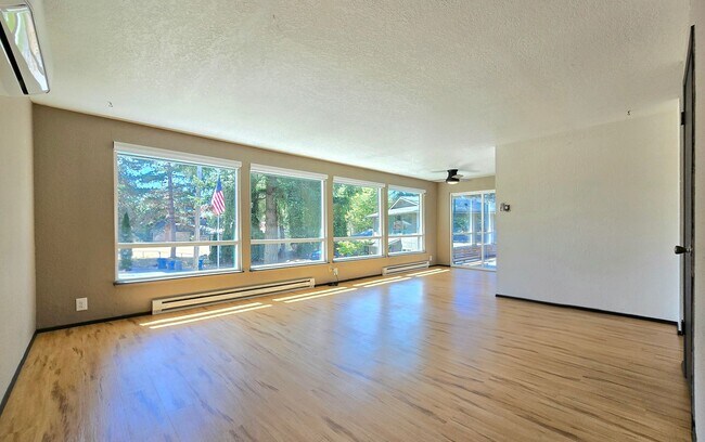 Building Photo - 14905 212th Dr SE