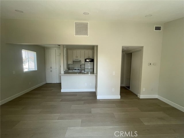 Building Photo - 3703 S Country Oaks Loop