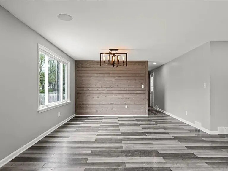 Building Photo - 386 Elmwood Ave