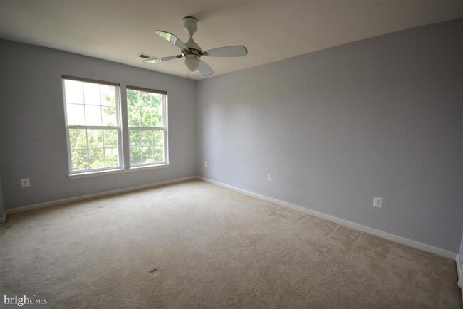 Building Photo - 120 Galyn Dr