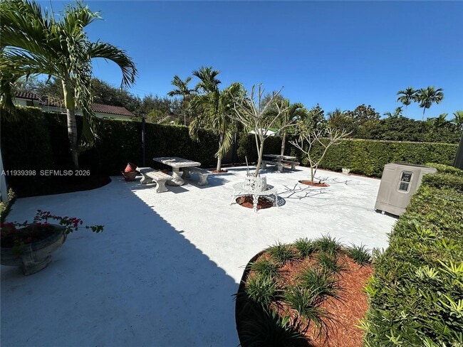 Building Photo - 120 Pocatella St