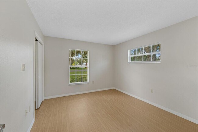 Building Photo - 125 N Rhodes St