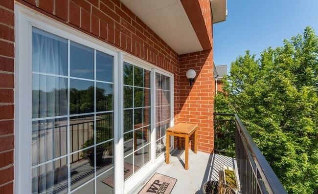 Building Photo - 3501 Wellington Ct