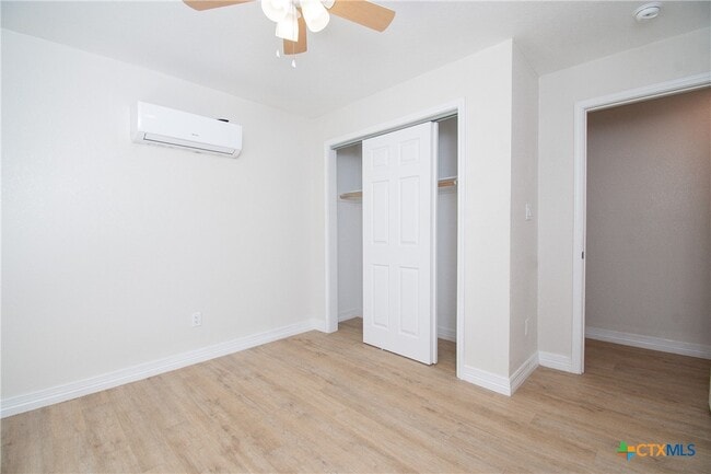 Building Photo - 199 Apache Springs Rd