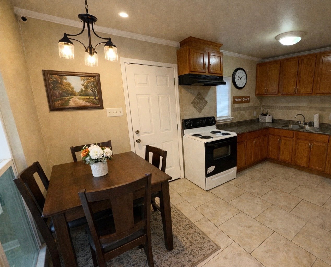 Building Photo - 12246 Palmyra Dr