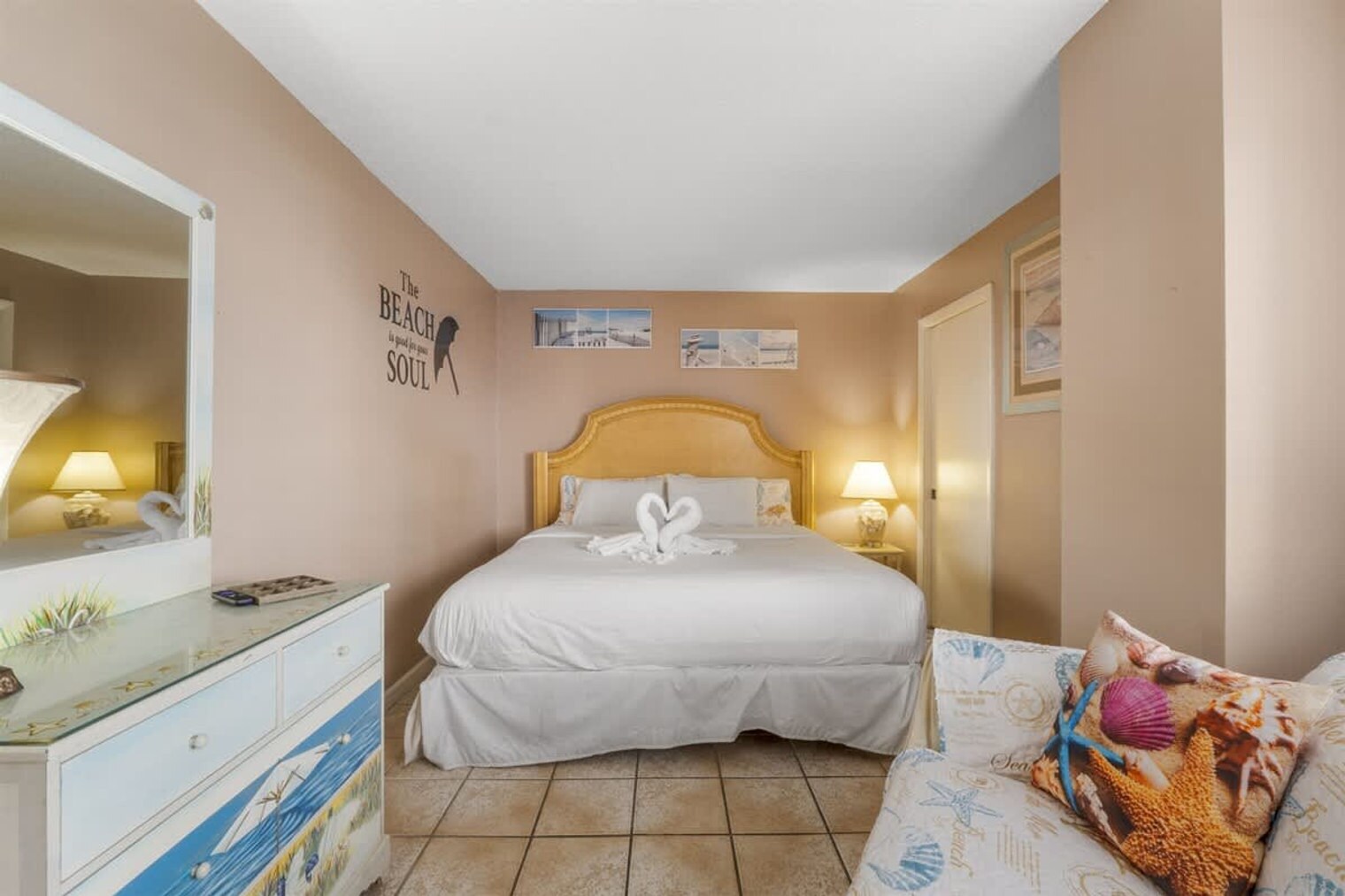 Building Photo - 8815 Thomas Dr