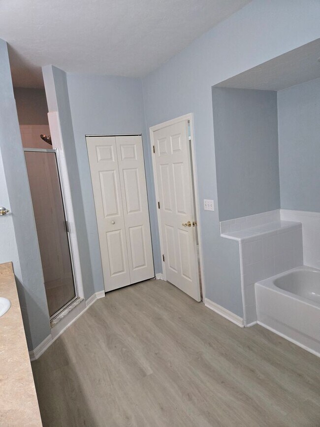 Building Photo - Beautiful & Spacious 3-Bedroom Home in Gated Community – 2-Car Garage!