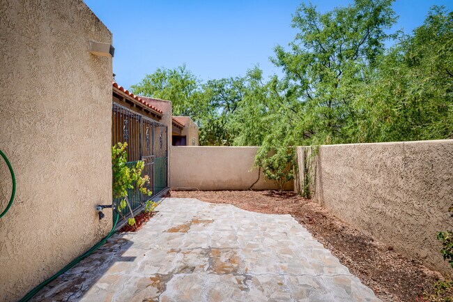 Rear Patio - 5319 E Beverly Fair Dr
