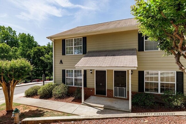 Building Photo - 105 Westchester Dr