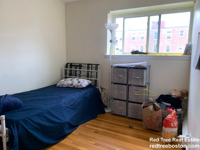 Building Photo - 59 Parkman St