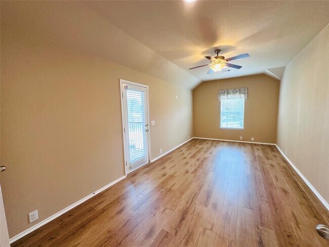 Building Photo - 26914 Harmony Shores Dr