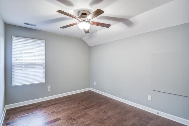 Building Photo - 85 Nokes Dr