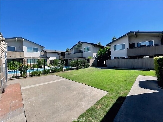 Building Photo - 16531 Alliance Ave