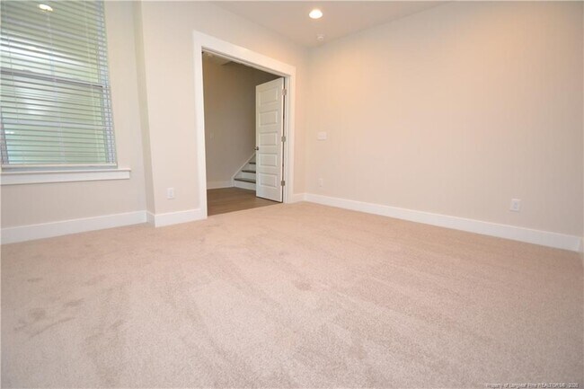 Building Photo - 8535 Marvino Ln