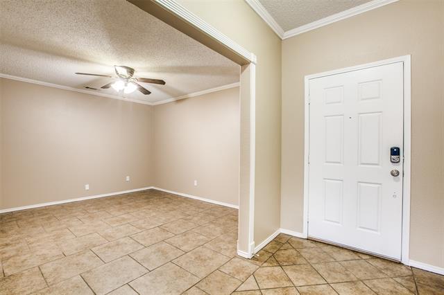 Building Photo - 14 Enchanted Ct