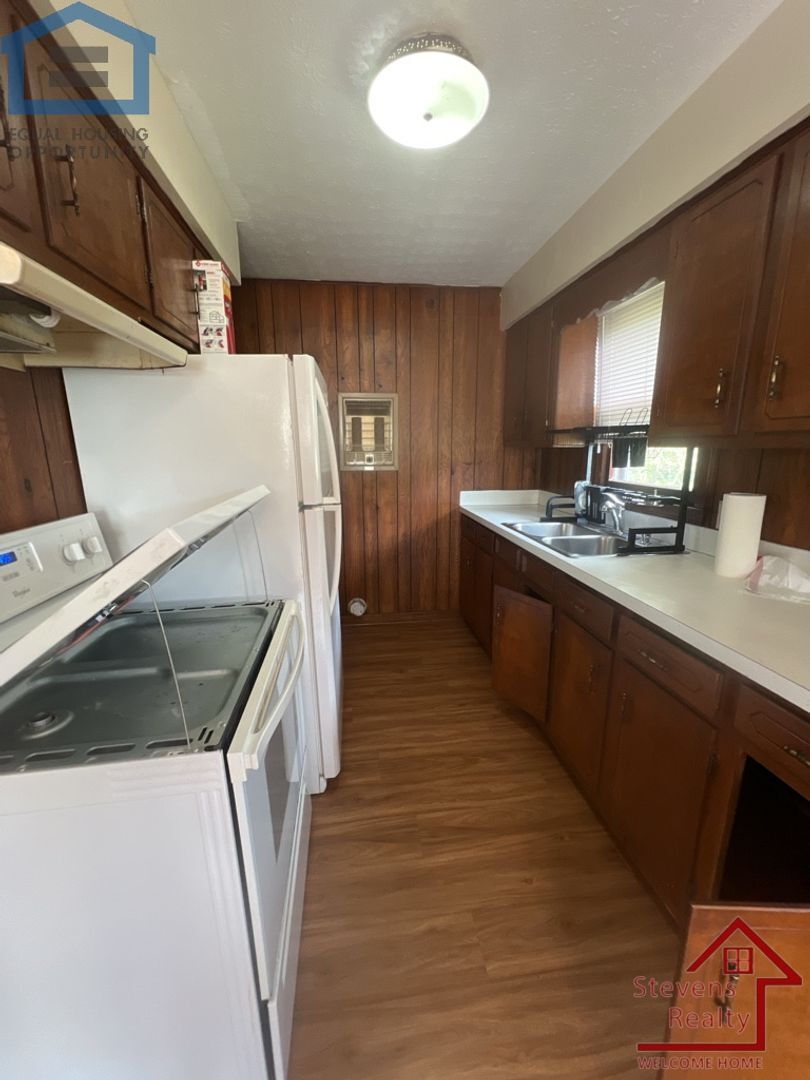 Building Photo - 6051 Nashville Hwy