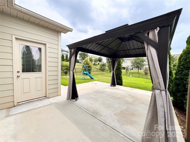Building Photo - 10428 Honeyfur Ct