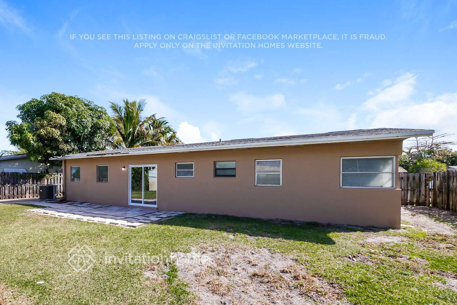 Building Photo - 3111 NE 9th Ave