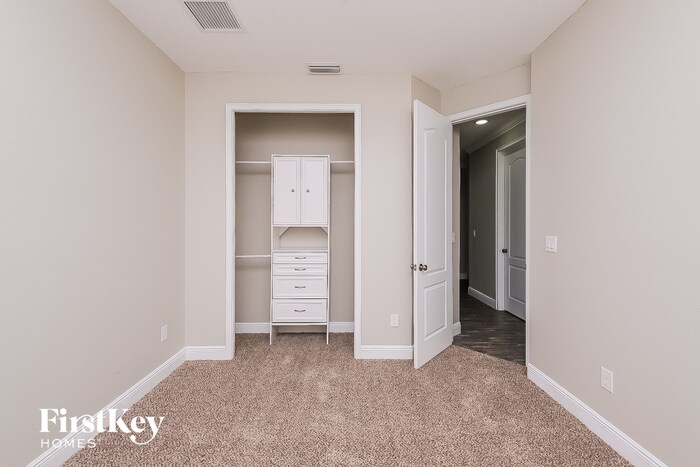 Building Photo - 153 Elina Sky Dr