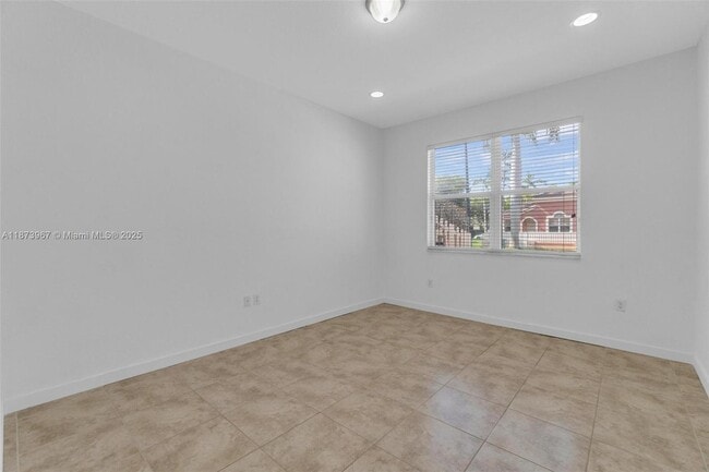 Building Photo - 11014 SW 237th Ln