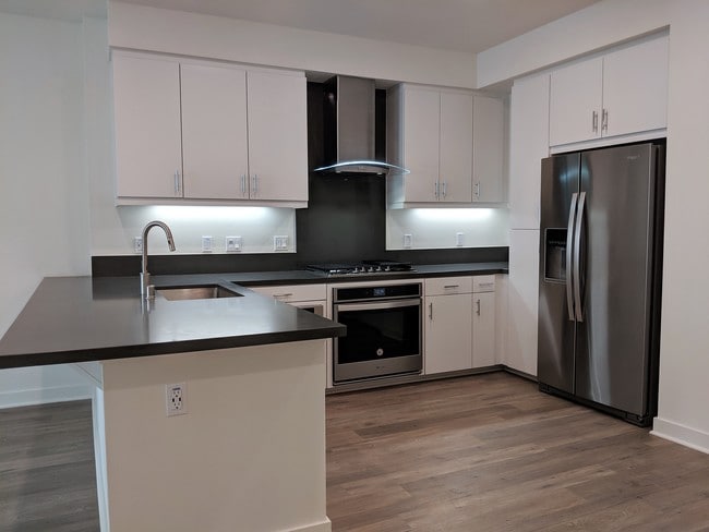 Kitchen with Refrigerator - 2324 Nolita