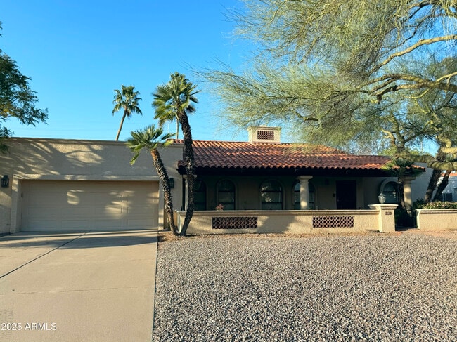 Building Photo - 8120 E Appaloosa Trail