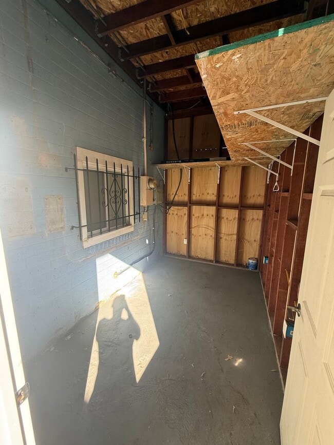 Building Photo - Affordable House in San Diego