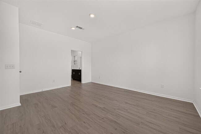 Building Photo - 338 Shady Cedar Hl Ln