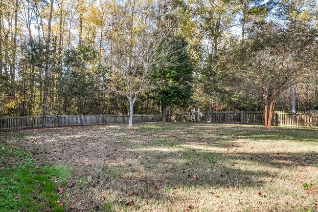 Building Photo - 1453 Cairo Way