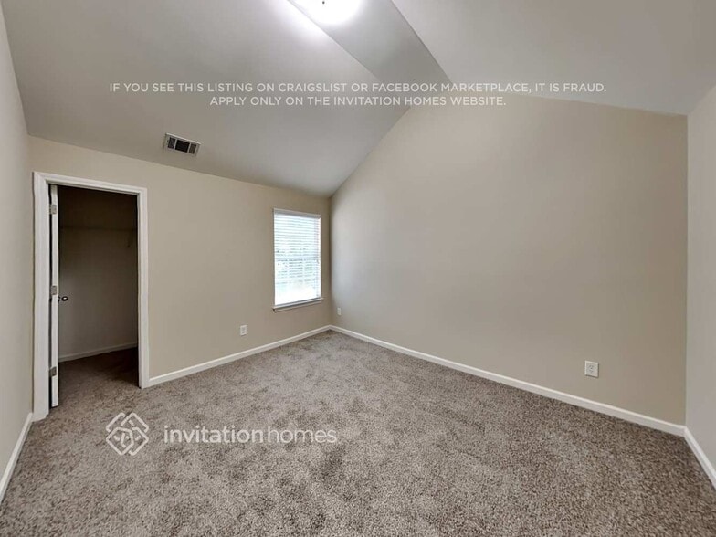 Building Photo - 209 Hidden Creek Point