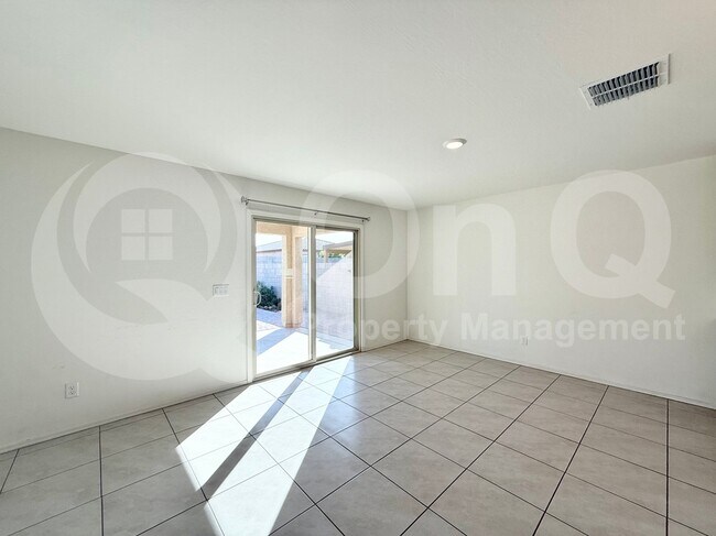 Building Photo - 2635 W Bowker St