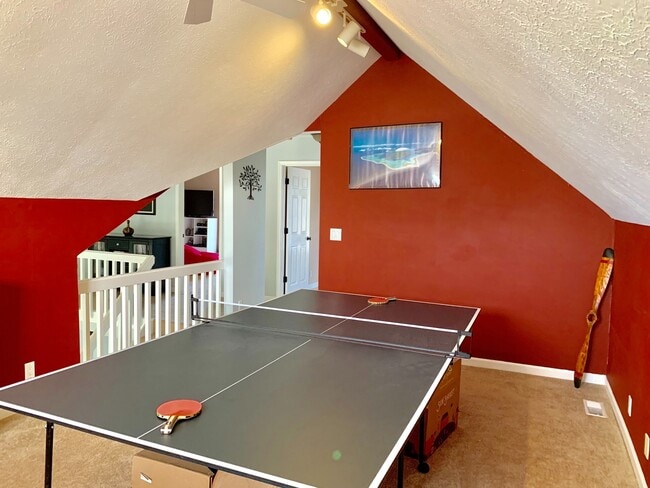 Building Photo - Welcome Home Rent Ready!